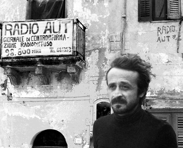 Oggi, 39 anni fa, Giuseppe detto Peppino Impastato. Combatté la mafia, cercò la verità.