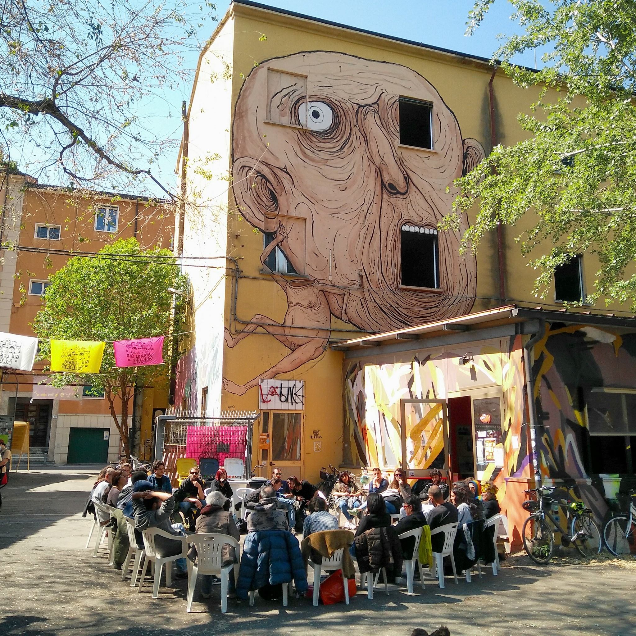 Bologna oggi è RESISTENTE in difesa di Labàs