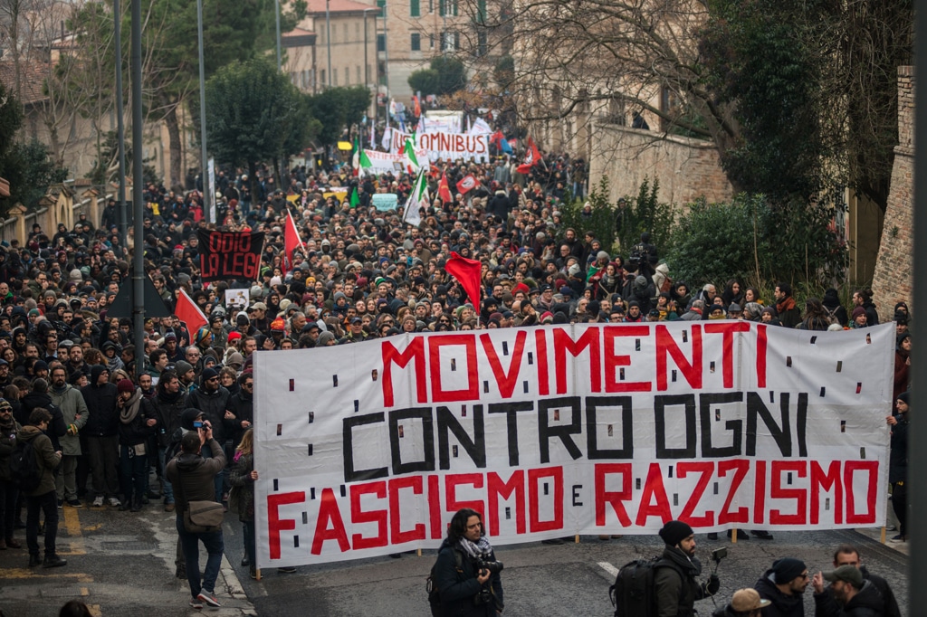 Antifascismo: dopo Macerata, non un passo indietro