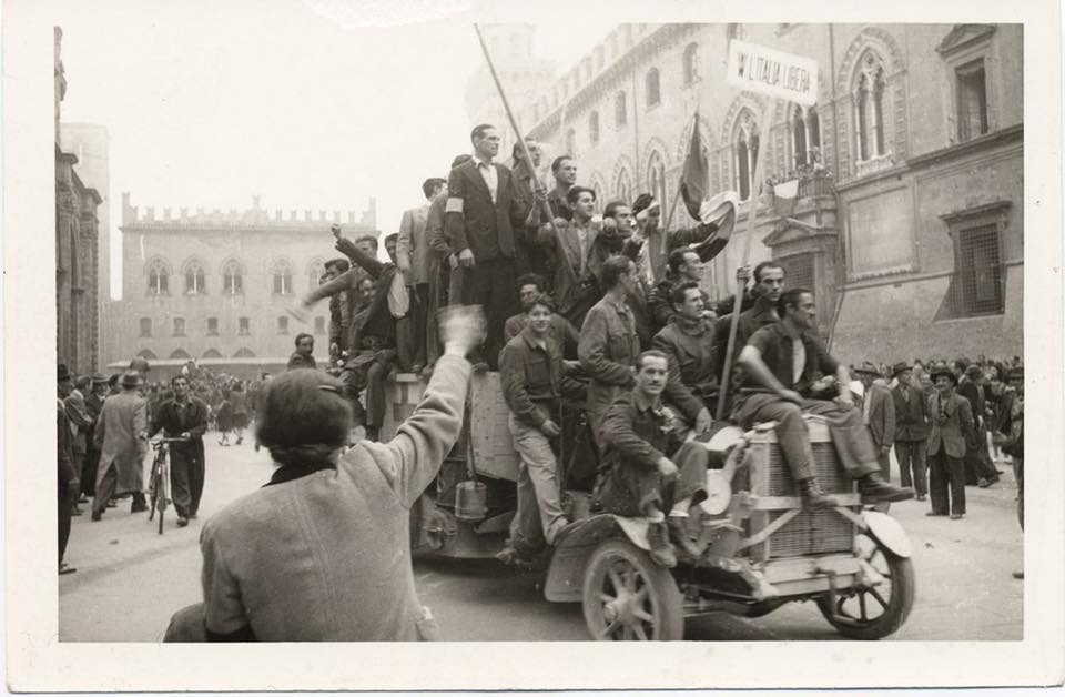21 Aprile 1945 , Bologna è una città libera