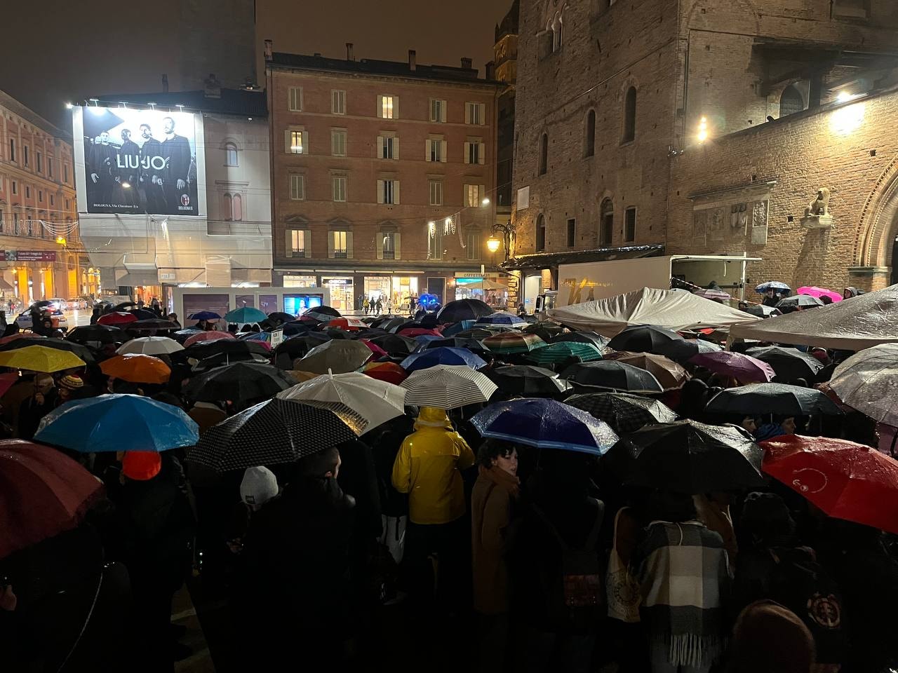 25 Novembre: la giornata contro la violenza sulle donne a Bologna