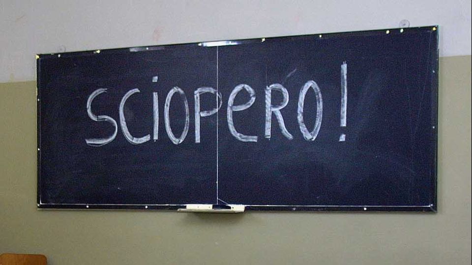 No al Decreto 36: Coalizione Civica sostiene lo sciopero della scuola.