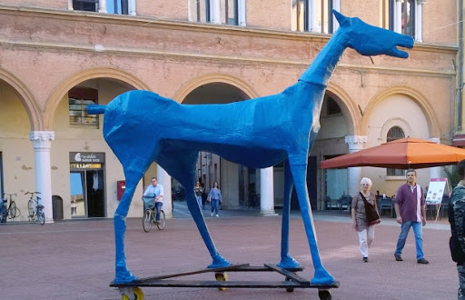 Marco Cavallo rischia di non avere più una casa? Bologna sia pronta ad accoglierlo.