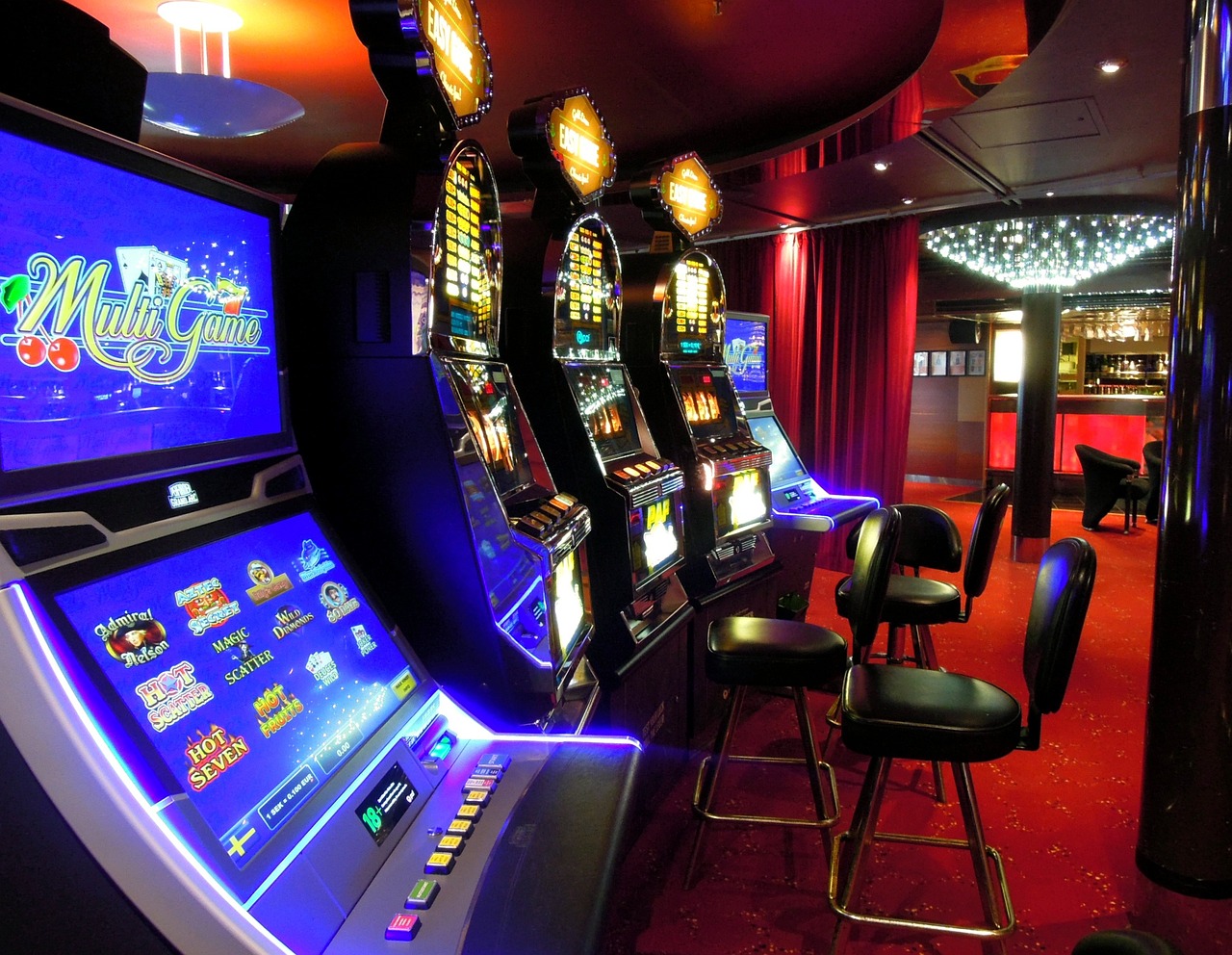 Bene il no alla sala slot in via Donato Creti, serve restituire spazi più utili alla città